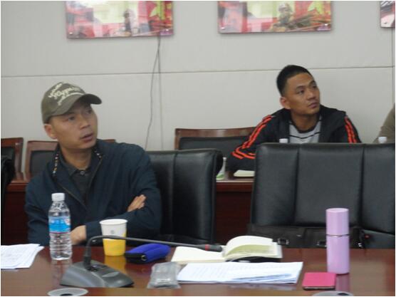 保山移动车辆主管何林刚（前排就坐）加入全程培训。。